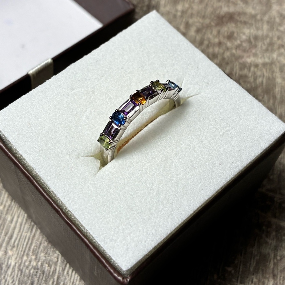 🌈 NWT .925 Sterling Silver Genuine Multi-Gemstone Band Ring – Size 6!